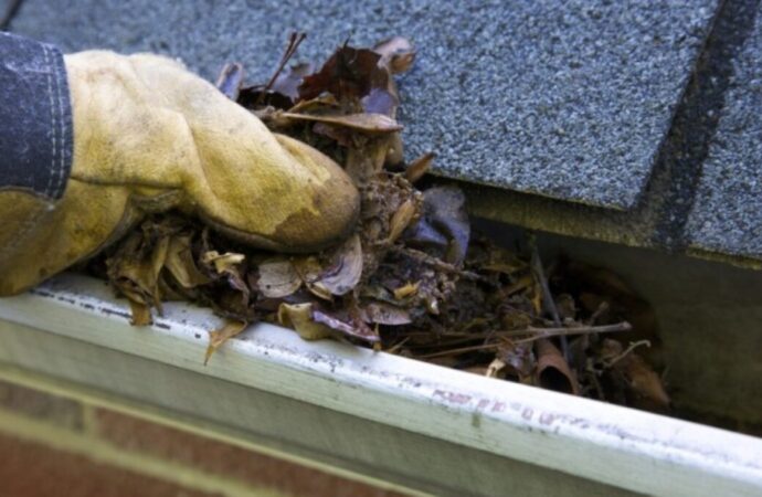 Gutter Cleaning - Myrtle Beach Gutter Guard Protection Experts